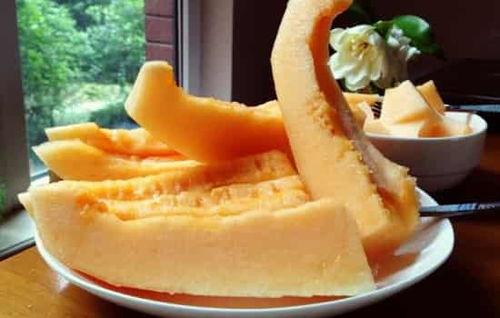 运动之后吃哈密瓜,补充能量，恢复活力的完美选择